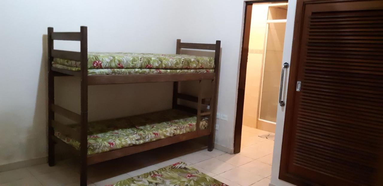 Apartamento 0001.13 - Maranduba - Chale Terreo - 6 Pessoas -2 Quadras Do Mar - Piscina - Wi-fi -ar Condicionado