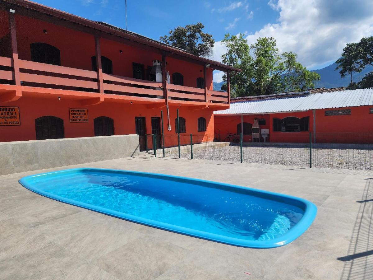 0001.13 - Maranduba - Chale Terreo - 6 Pessoas -2 Quadras Do Mar - Piscina - Wi-fi -ar Condicionado Ubatuba